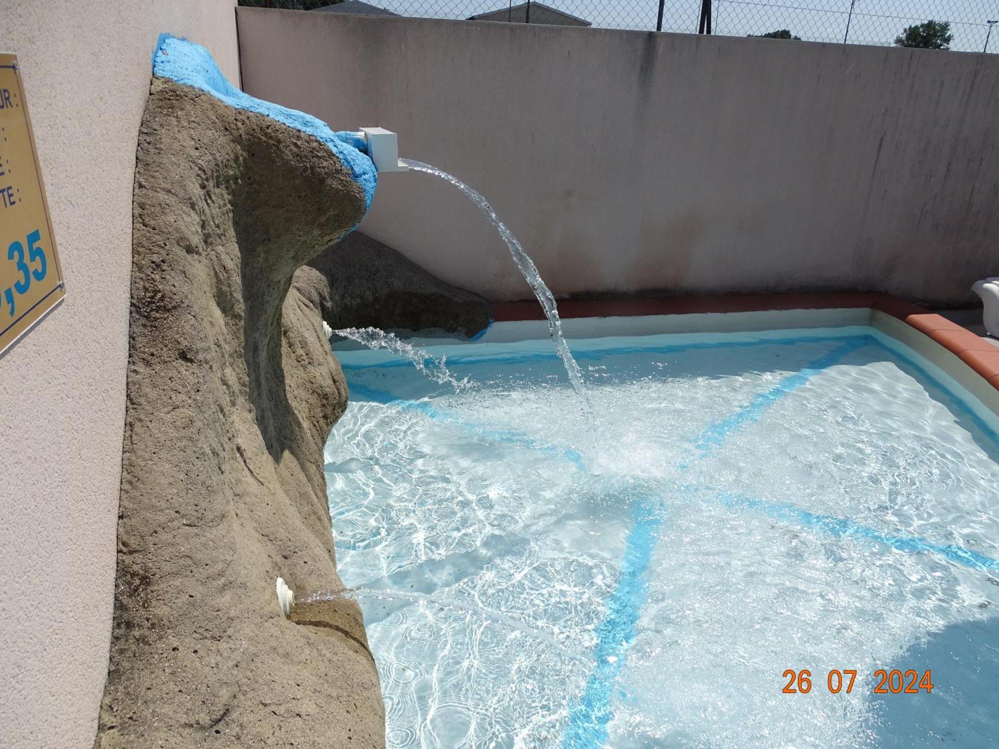 Camping Les Nysades Otel Mirepoix  Dış mekan fotoğraf